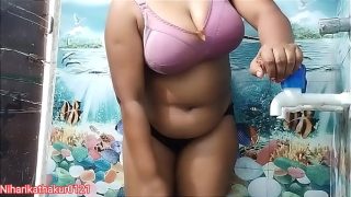 Anjali Arora, Gadis India Seksi yang Bikin Bergairah