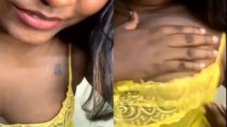 Live streaming, cewek India Selatan pamer tetek gede