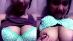 Salam BH biru, bikin si doi auto meleleh lihat lekuk tubuh