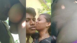 Video mesum pasangan India Selatan di semak-semak, MMS viral bikin panas