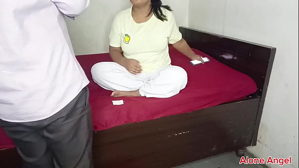 Abang polos abis ngentot, langsung dapet minyak pijit di kontol dari kakak tiri