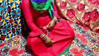 सासूजी ने कहा, “धीरे डालो दामाद जी, मेरी जगह में दर्द हो रहा है।”