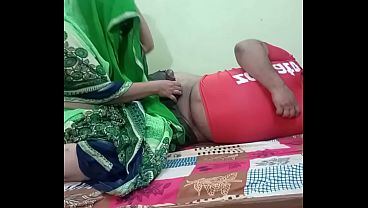 Desi Indian pasangan lagi ngentot panas di kamar, crot dimana-mana.