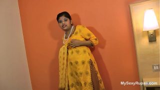 Goyangin Tubuh Montok Rupali, Bikin Ngiler