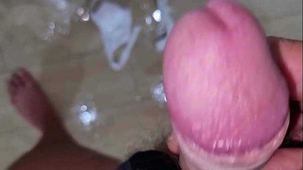 Crot gila Italia yang bikin mampus | Kakak tiri ku colok dan muncrat dengan kontol gede yang luar biasa