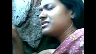 Bini orang India, mulus dan bikin ngiler.