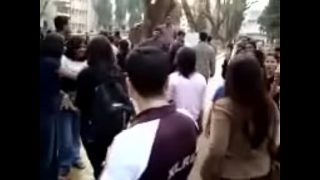 Cewek-cewek kampus India, siap bikin lo tegang dan ngiler.