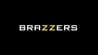 Ngentot Bareng Pacarku Sama Pervy – Andi James, Bess Breast / Brazzers / video penuh www.brazzers.promo/51