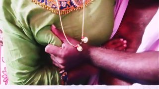 Desi istri selingkuh, nafsu panas, omongan kotor Telugu bikin makin basah.