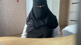 Tonton langsung, ibu arab lagi colmek di webcam, sange banget!