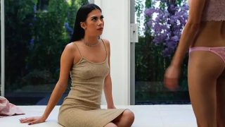 NetGirl – Pasangan imut main bertiga panas sama Mila Marie dan Sona Belle, crot di mana-mana