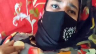 Suami grebek istri lagi nonton bokep Bangladesh, crot di depan mata