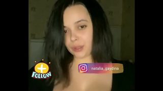 Tubuh montok goyang panas di Bigo Live