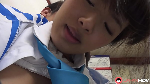 Cewek Jepang Mayuka Momota di kantor, haus kontol, langsung dikasih tanpa sensor.