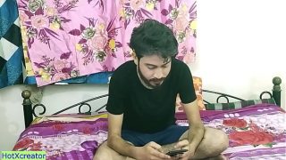 Desi bocah kuliah ngewe panas sama cewek Tamil seksi di hotel! Ngentot Hindi keras