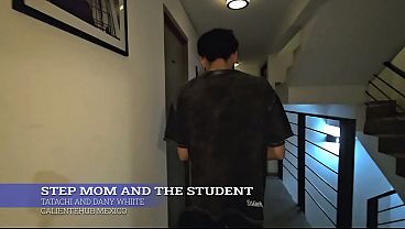 Ibu tiri lagi ngajarin muridnya, panas banget sampe bikin basah.