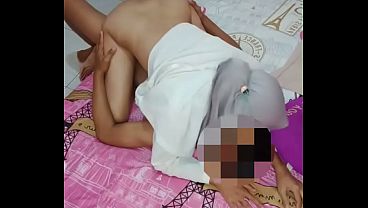Viral nih, binor hijab terbaru lagi seru-serunya main selingkuh sama teman suami.
