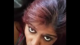 Desi Cewek Lagi Ngewe di Dalam Mobil