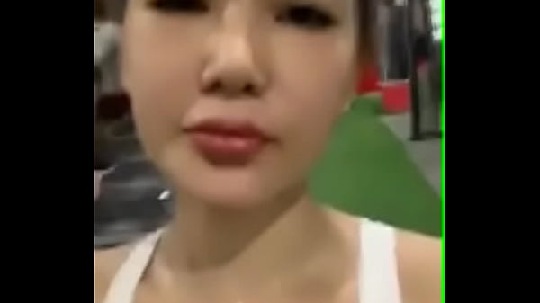 Cô trang live 2, ngeweh ngeweh bikin ngaceng.