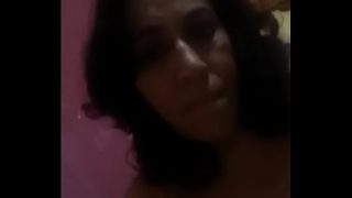 Ibu dewasa minta digenjot keras. Señora madura minta ditusuk dalem.