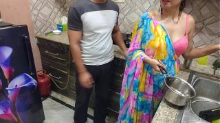 Bini orang digebrak habis-habisan sama adik ipar di dapur, pertama kali nih