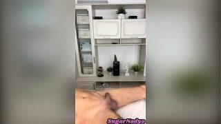 Rambut kontol dan pantat dicukur bersih sama nyonya Rusia SugarNadya yang bikin makin bergairah.