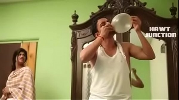 Desi bibi lagi horny, siap digaruk malam ini.