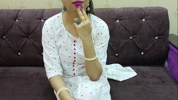 Coba lihat dulu nih memek desi India, sange banget, pegangin kontol, kasih godaan memek merah, biar bokong digoblokin.