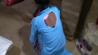 Cewek desi dikocok bokongnya sama bapak tiri