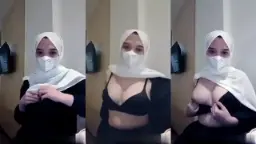 Hijab putih Camilla bikin liur netes, gayanya bikin pengen robek dan liat apa yang di baliknya.