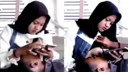 Jilbab ABG nyusuin pacar di warung kopi, bikin ngiler semua yang ngeliat.
