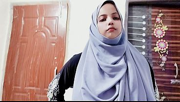Desi ibu tiri hijab bernafsu ngentot sama anak tiri