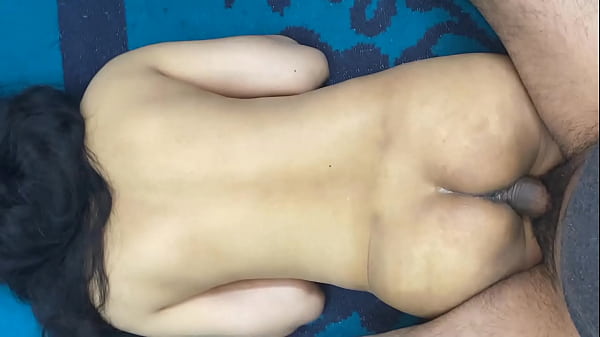 Ibu India Hot Ass Dipijat Sambil Digenjot Kontol Besar Sampai Muncrat